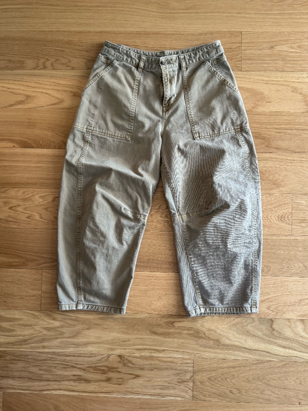 GAP Women's Cropped Utility Pants in Light Khaki